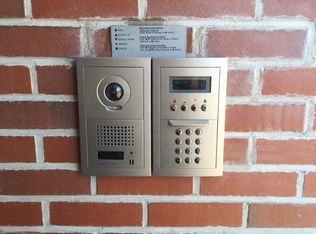 213 Harrison Ave #4, Boston, MA 02111