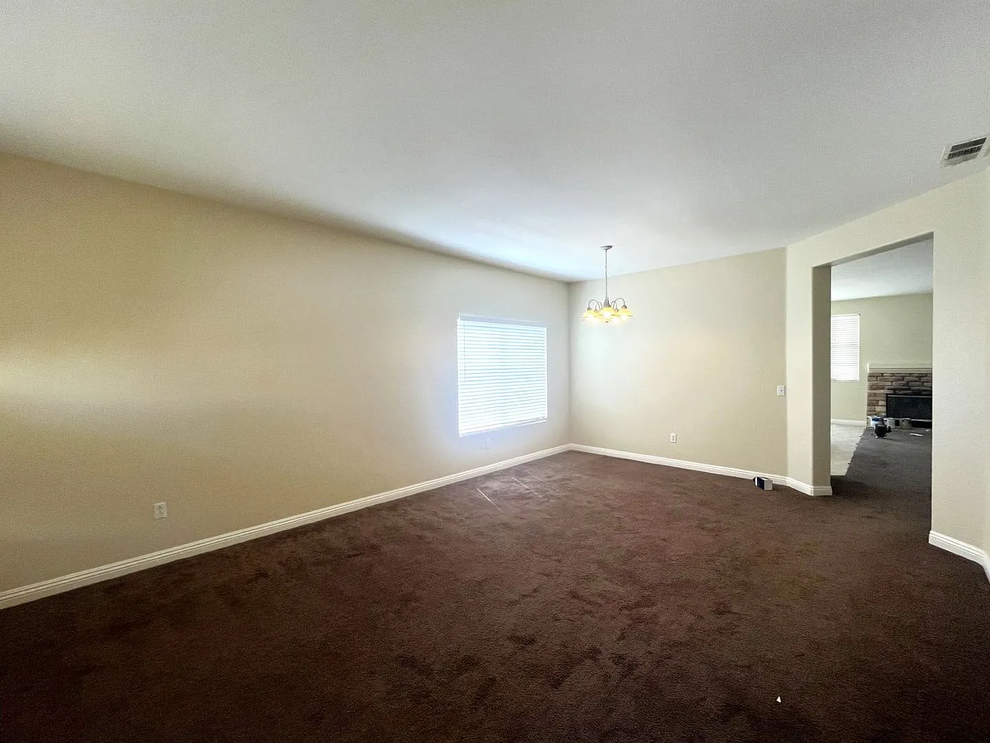 4 bed, 2 bath located in Victorville, CA — Photo 3