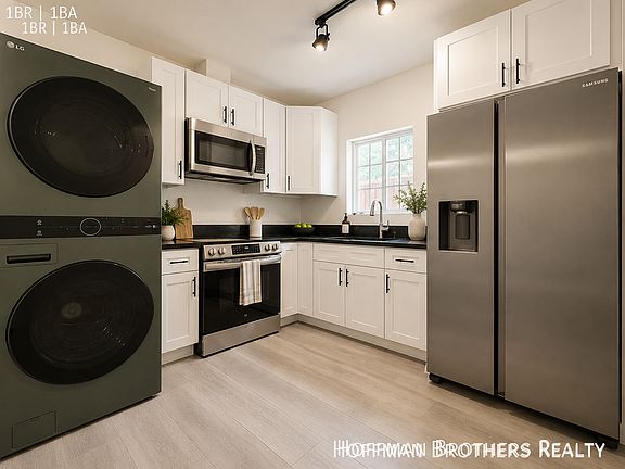 2nd image of 7700 Louise Ave