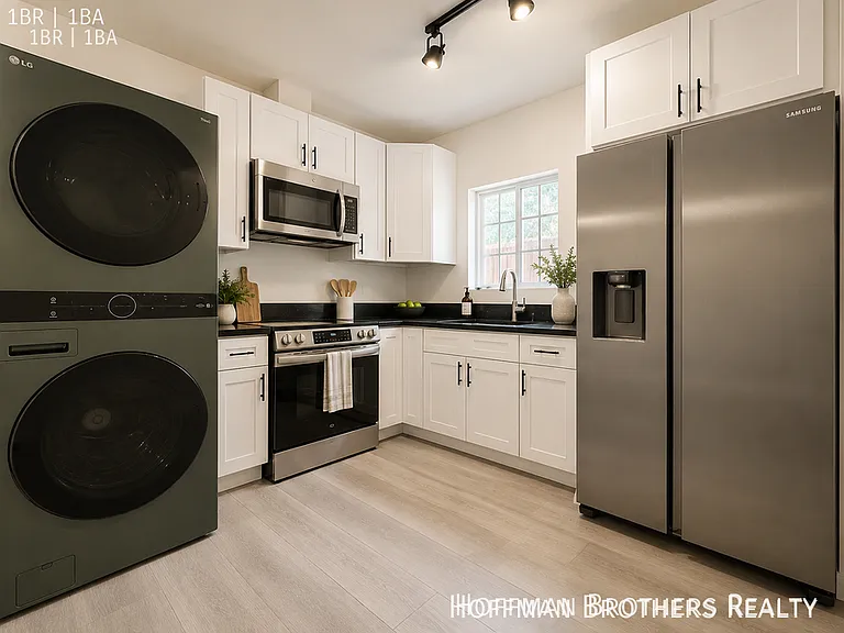 7700 Louise Ave — Photo 2