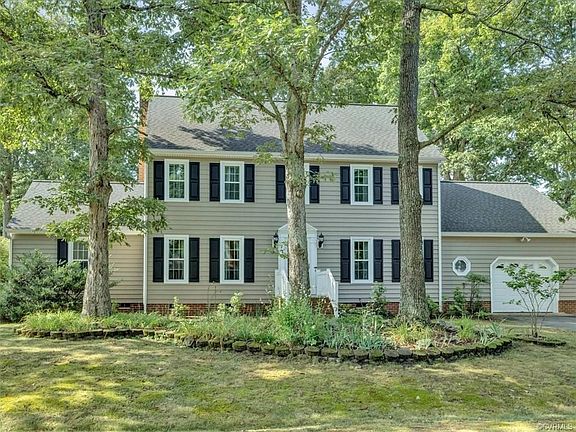 2nd image of 11501 Woodmill Pl