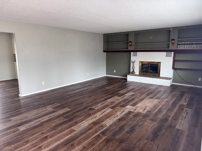 501 Powers St — Photo 14