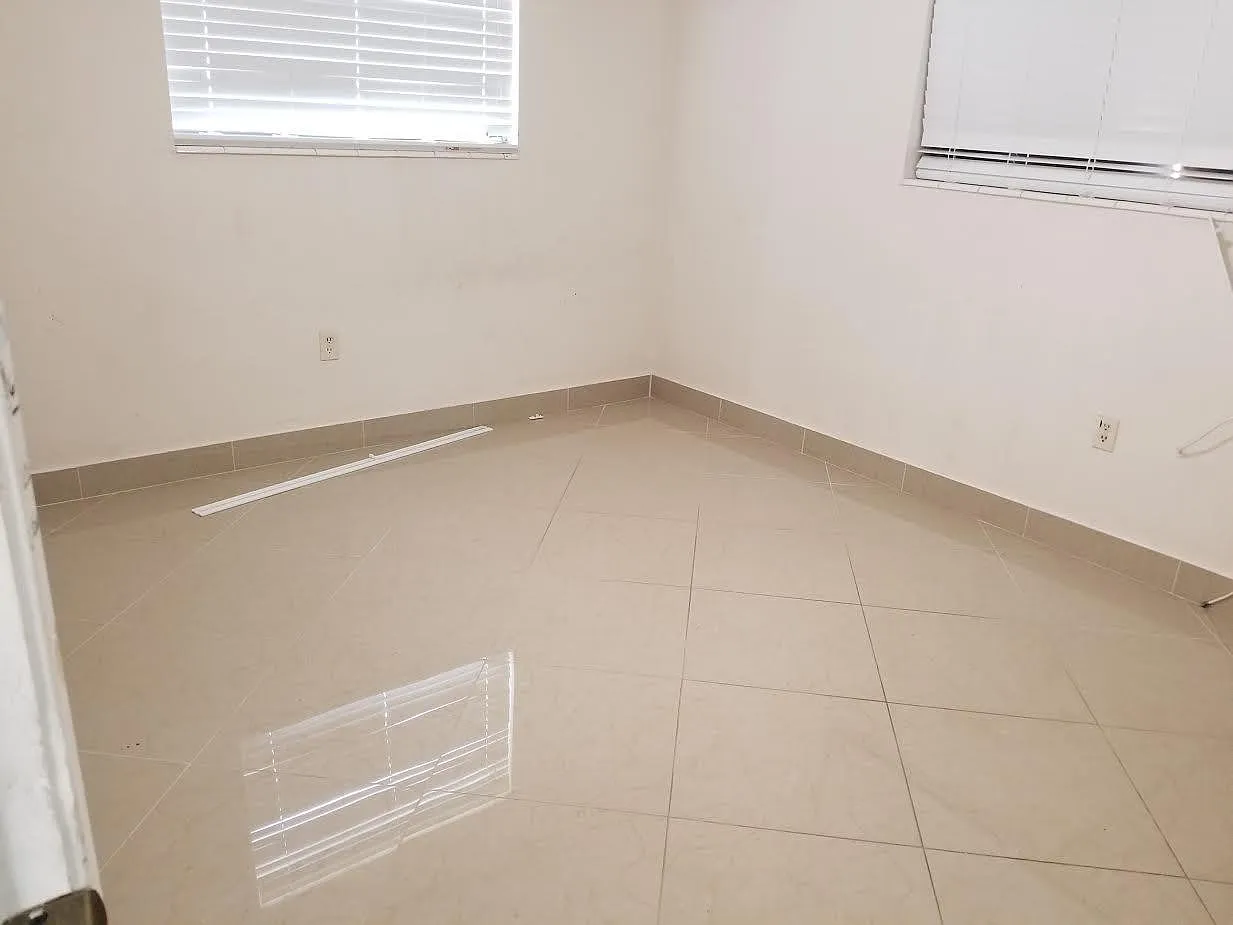 3 bed, 1205 sqft, $2,750 — Photo 4