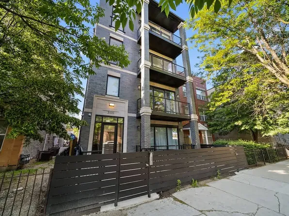 2110 W Washington Blvd, Chicago, IL