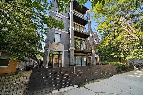 2110 W Washington Blvd Photo 1