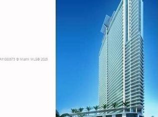 90 SW 3rd St #TOWNHOUSE 307, Miami, FL 33130