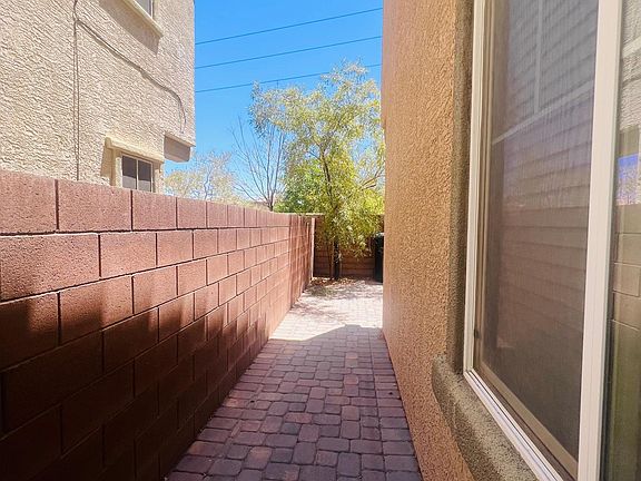 5th image of 9263 Japan Rose Ave