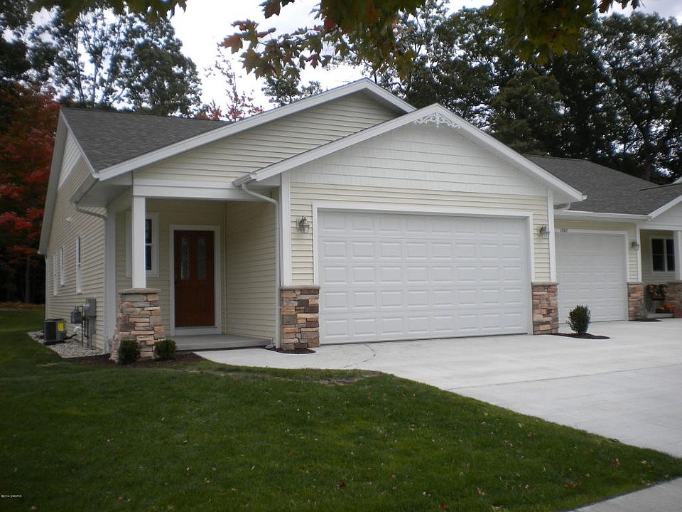 1st image of 1284 Blue Heron Dr