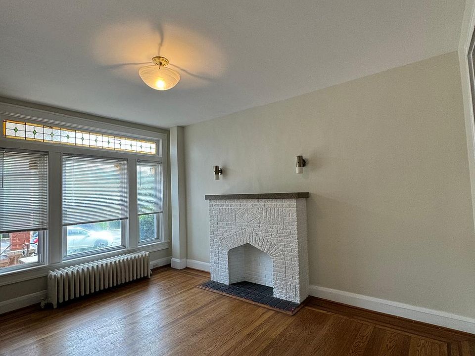 2747 Chesterfield mkt pics (1)_10032024