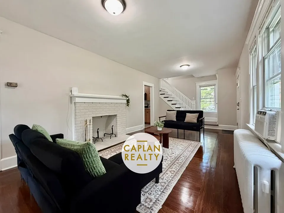149 Crescent St