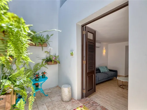 203 Fortaleza St #4, San Juan, PR 00901