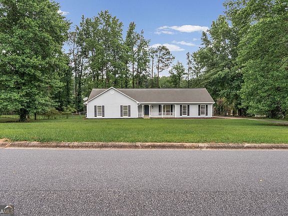 2nd image of 60 London Ln