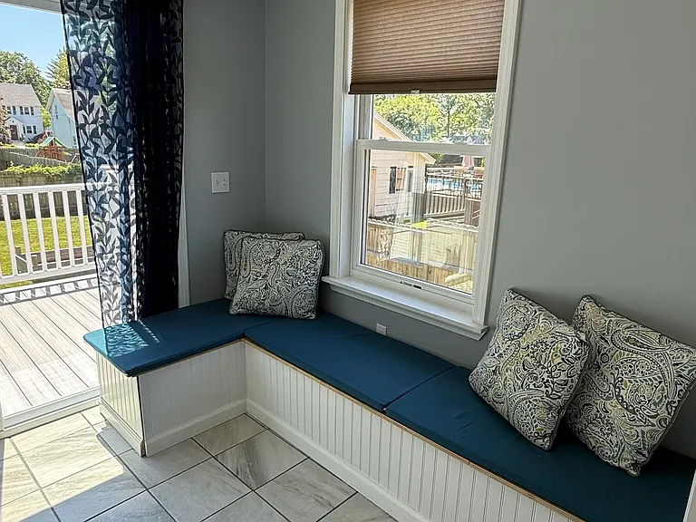 64 Frances St — Photo 14