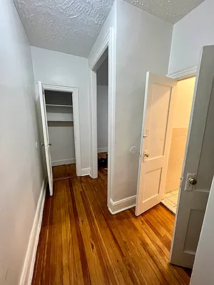 Rented by Amorelli Realty | media 23