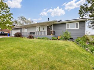 3423 Parkview Dr, Rapid City, SD 57701