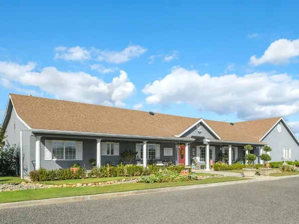 17534 Lacey Blvd, Lemoore, CA 93245