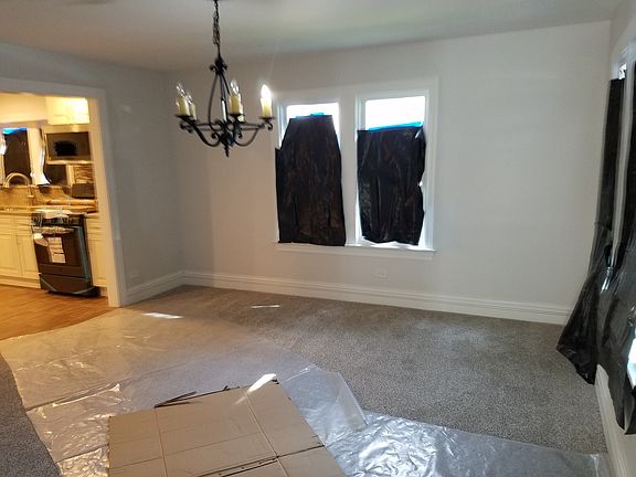 4th image of 200 E Washington St
