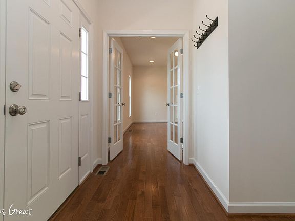 2nd image of 1132 Belcroft Ct
