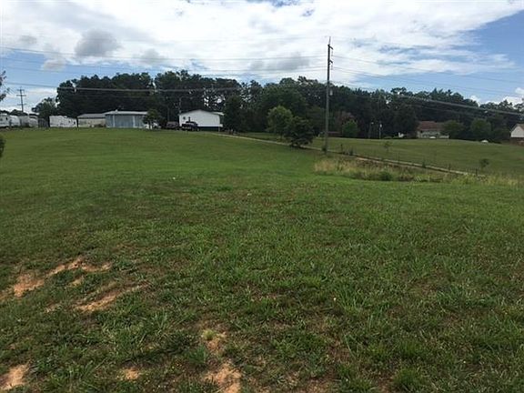2nd image of 2664 Plantation Dr