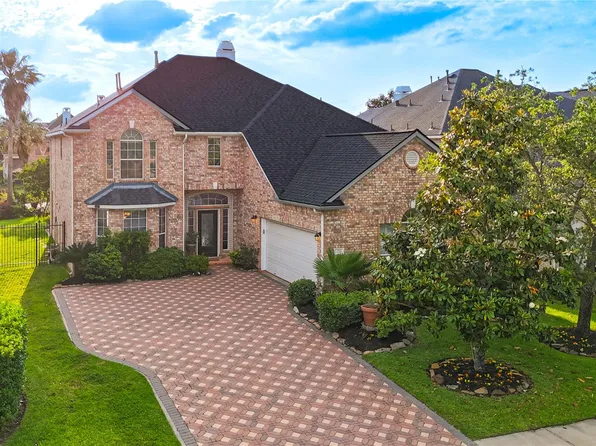 14206 Ayers Rock Rd, Sugar Land, TX 77498