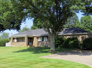 940 Mercer Rd, Butler, PA 16001