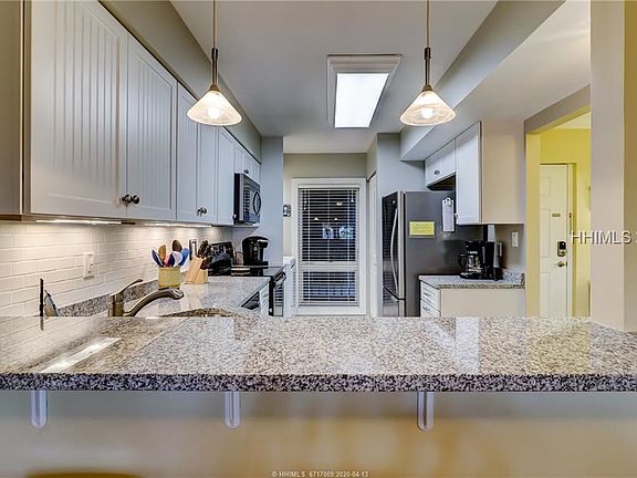 4th image of 21 S Forest Beach Dr APT 209