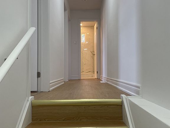 4th image of 48 Torrens Ave