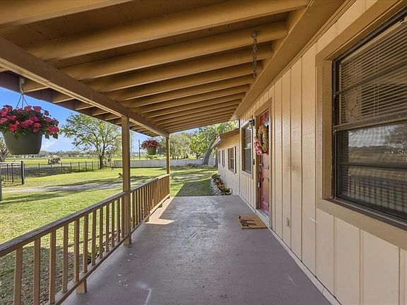 4th image of 901 W Trapnell Rd