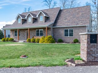 8206 Deerhaven Ln, Terre Haute, IN 47805