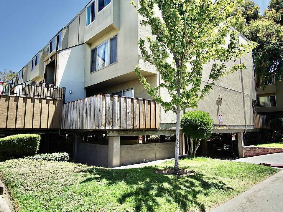 1st image of 410 Auburn Way APT 1