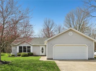 1635 Sugar Creek Dr, Roaming Shores, OH 44084