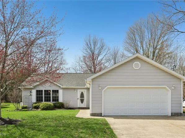 1635 Sugar Creek Dr, Roaming Shores, OH 44084