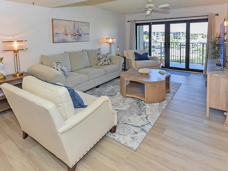 901 Seafarer Cir #302 — Photo 9