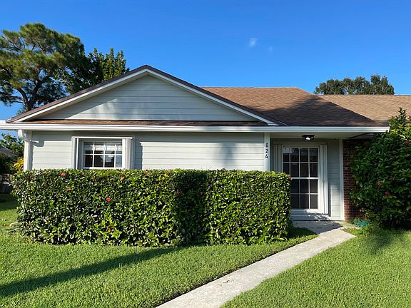 2nd image of 824 Peppertree Ct