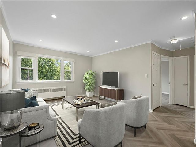 1st image of 23 Young Pl Floor 2