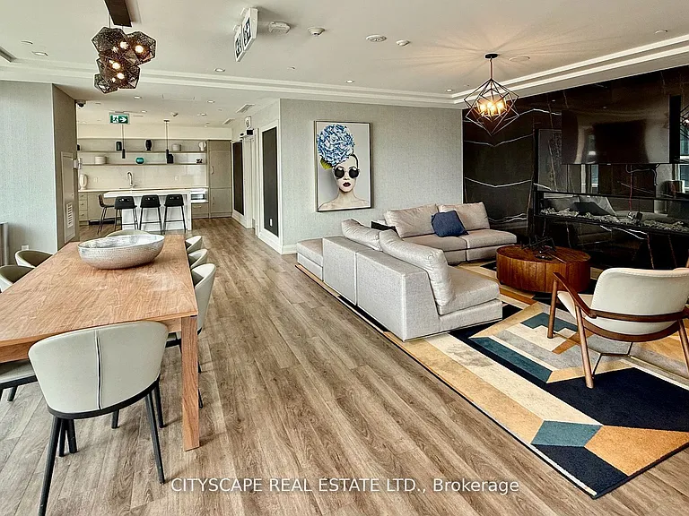 212 King William St #603 — Photo 28