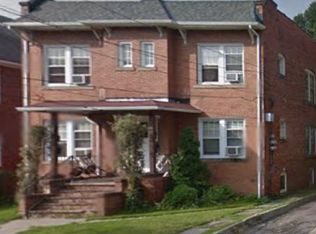 958 Nathaniel Rd APT 3, Cleveland, OH 44110