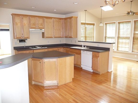 2nd image of 5610 Bosworth Ct