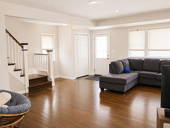 3rd image of 485 5th Avenue