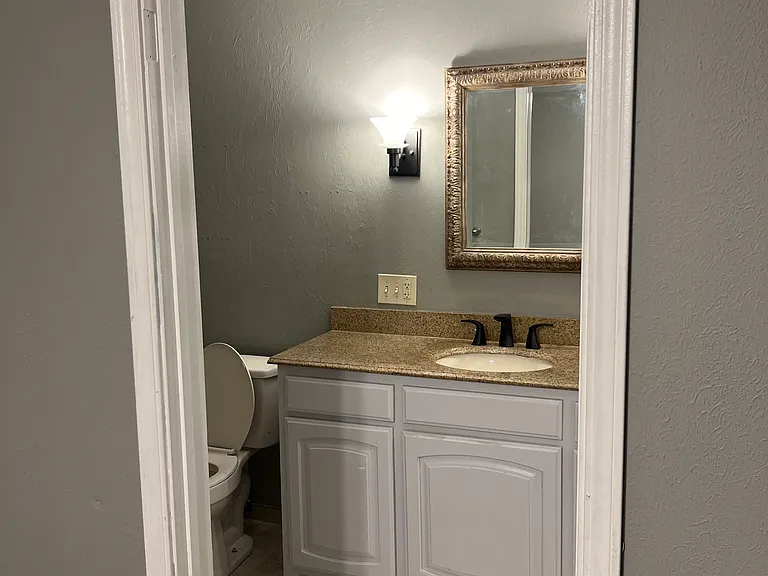 10209 Little Pond Dr — Photo 29