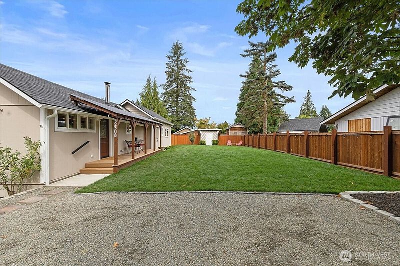 2nd image of 32308 E Rutherford Street
