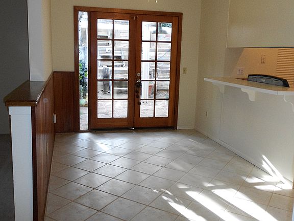 Dining room - French door to yard