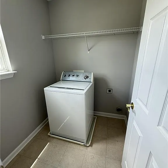 1667 Overview Cir — Photo 23