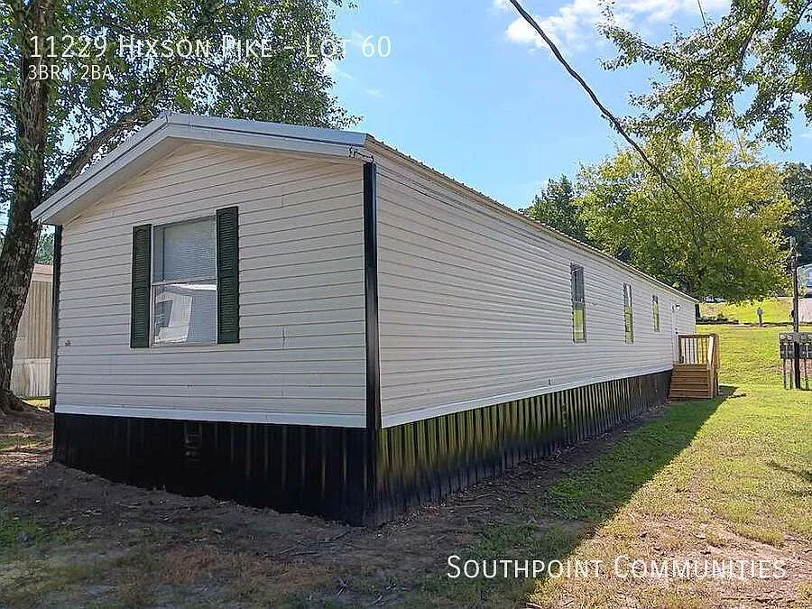 3 bed, 1216 sqft, $1,200 — Photo 2