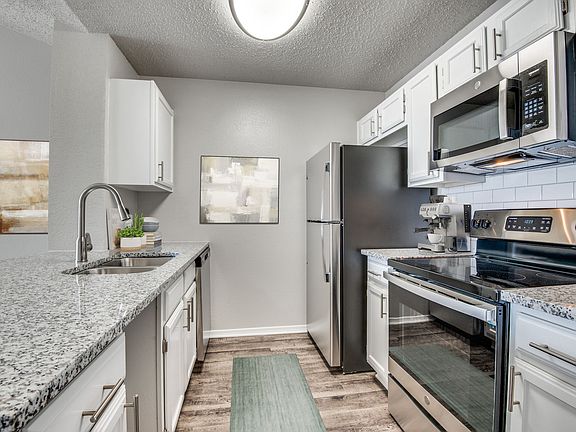 3rd image of 1000 San Jacinto Dr #1038-0223