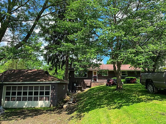 2nd image of 9 Boyd Dr