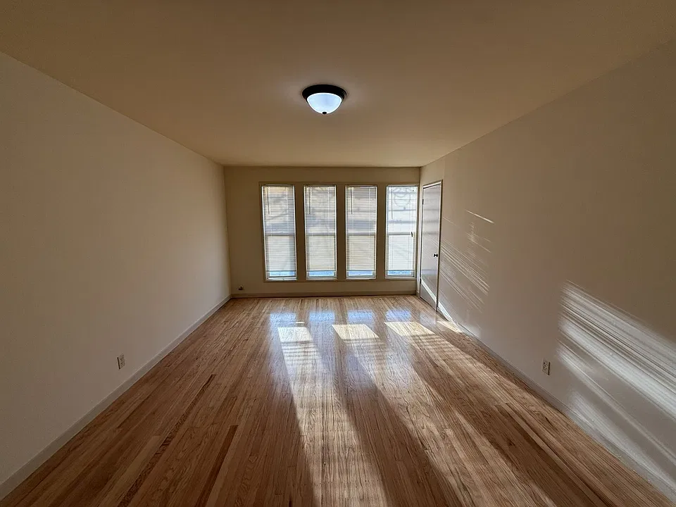 743 Hillside Blvd