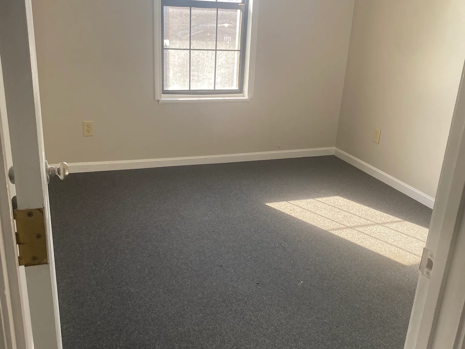 2 bed, 900 sqft, $895 — Photo 4