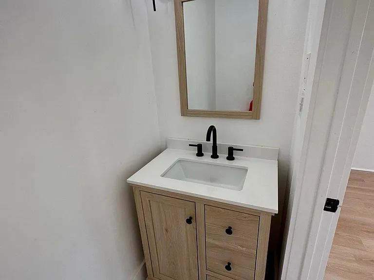 209 N Oseuma Ave — Photo 4