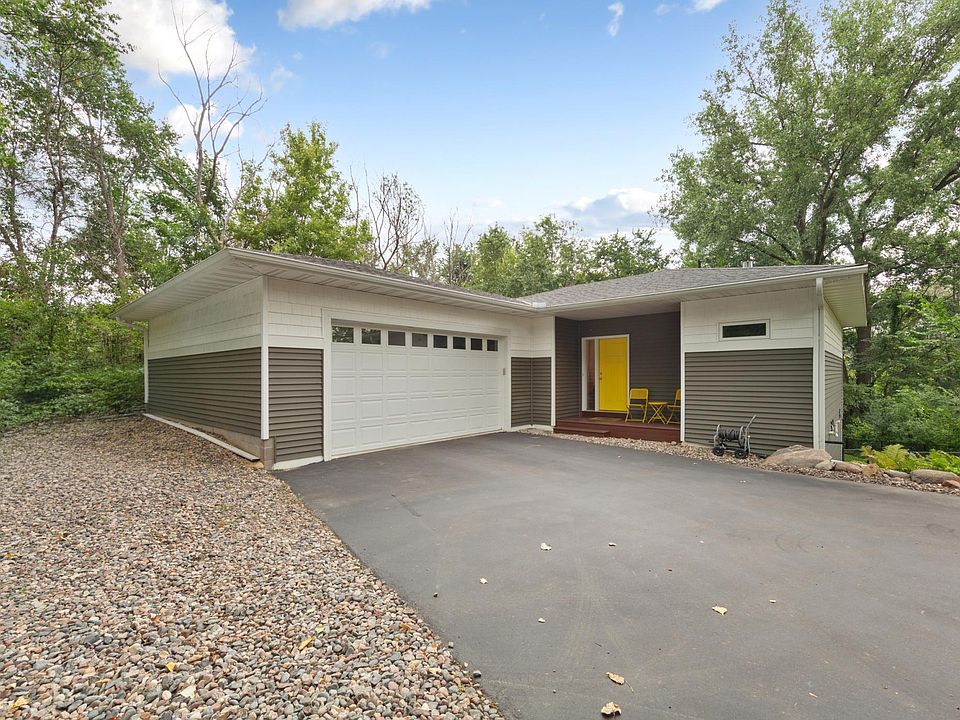 1st image of 8492 210th St E